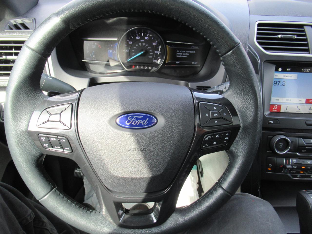 Ford Explorer XLT 4WD 2017