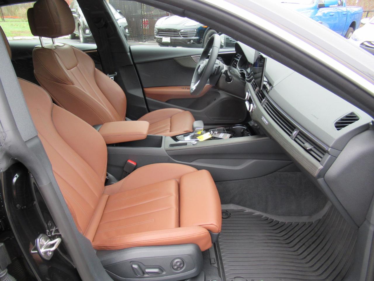 Audi A5 Premium Plus S line 45 TFSII quattro 2024