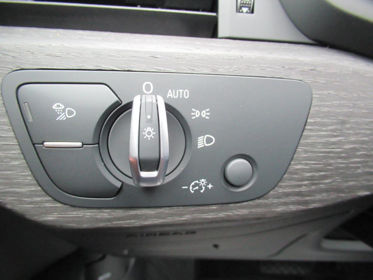 Audi A5 Premium Plus S line 45 TFSII quattro 2024