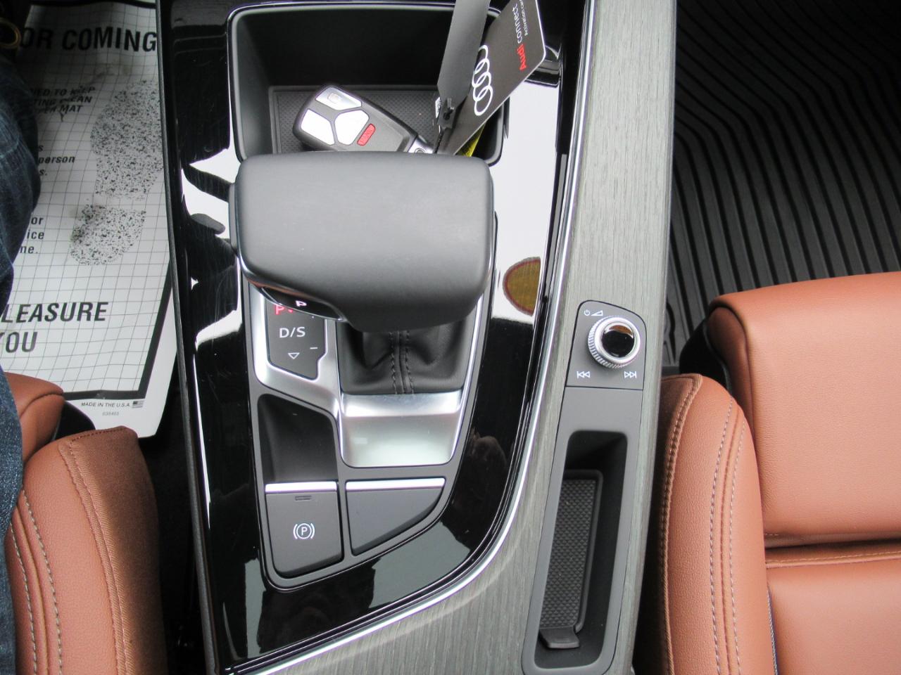 Audi A5 Premium Plus S line 45 TFSII quattro 2024