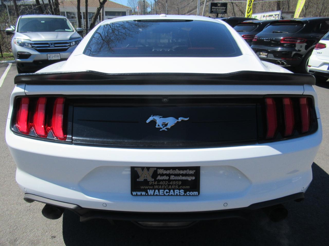 Ford Mustang EcoBoost Coupe 2019