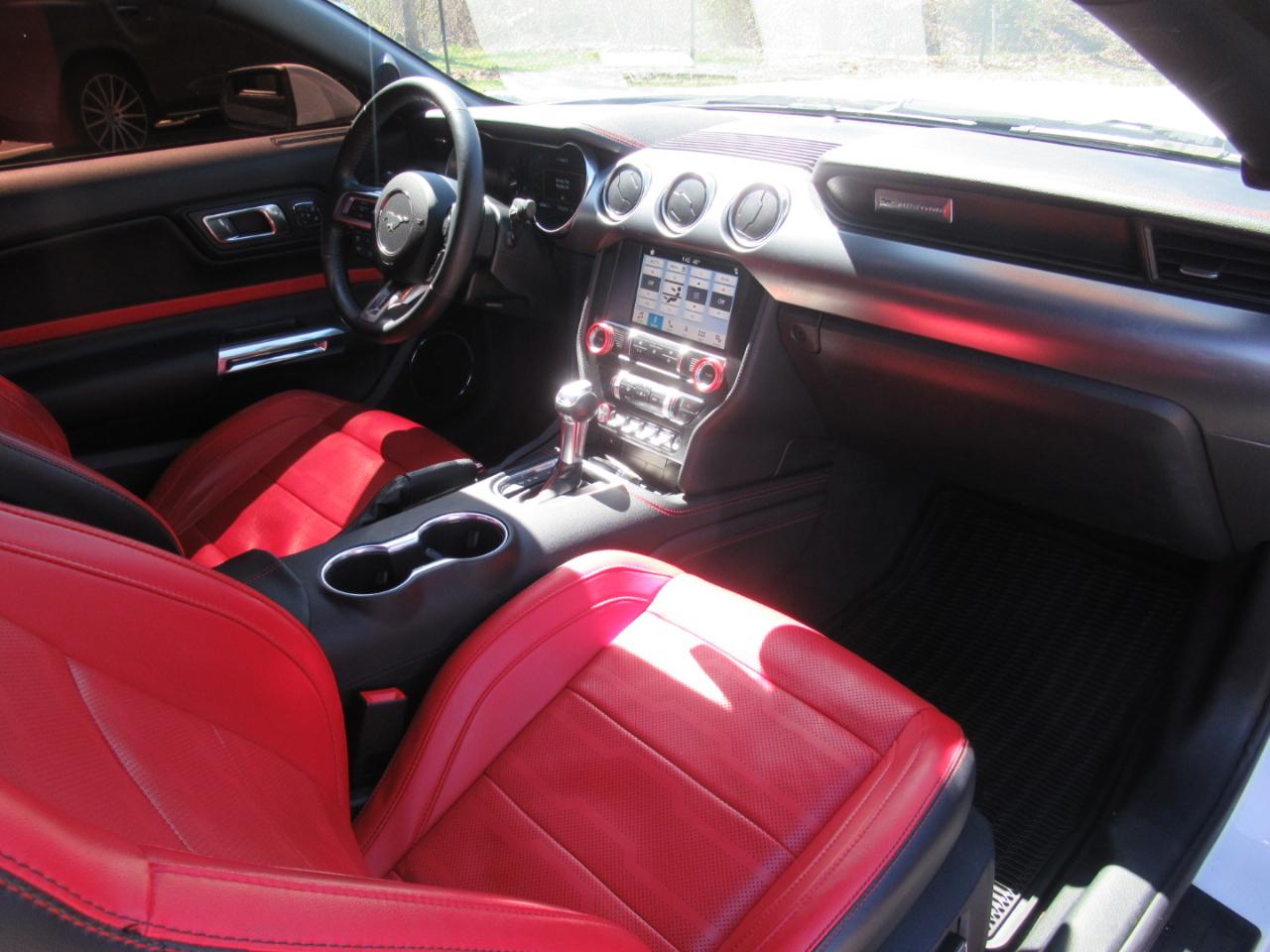 Ford Mustang EcoBoost Coupe 2019