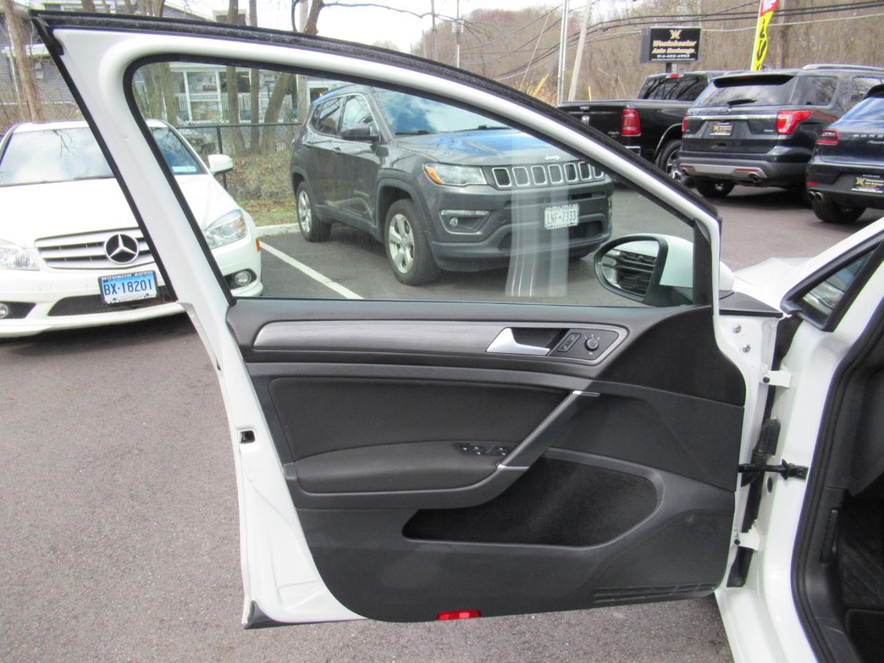 Volkswagen Golf TSI S 6A 2018