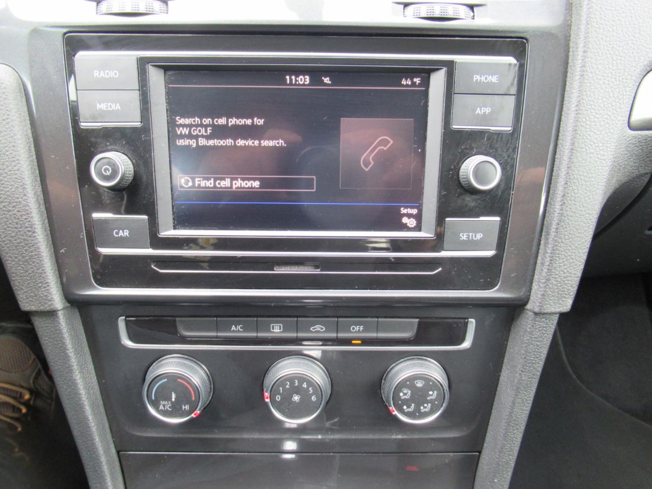 Volkswagen Golf TSI S 6A 2018