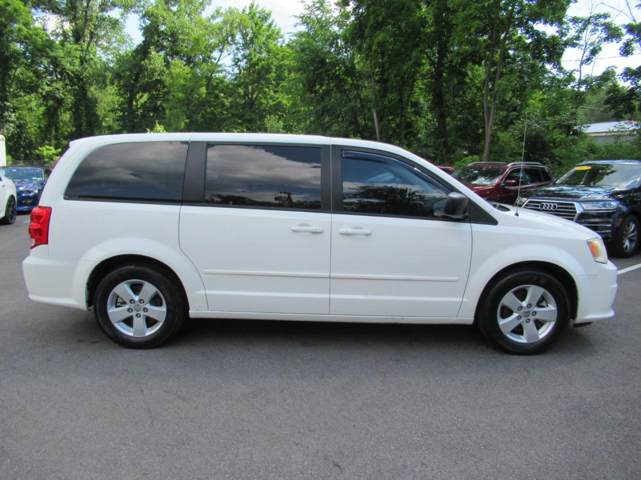 Dodge Grand Caravan SE 2013