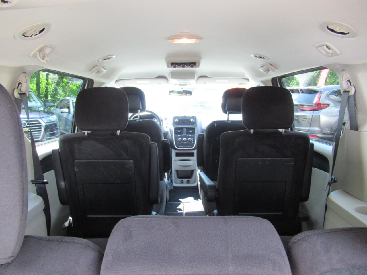Dodge Grand Caravan SE 2013