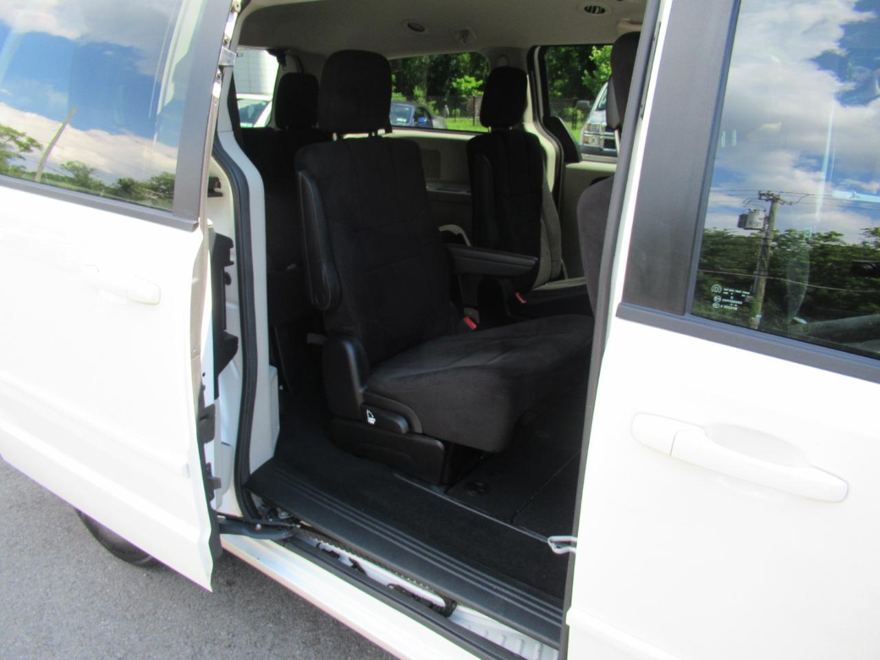Dodge Grand Caravan SE 2013