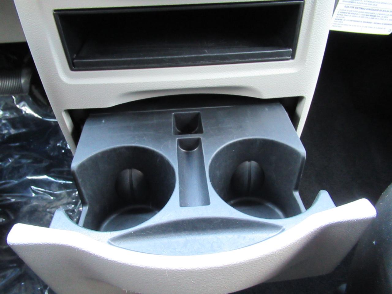 Dodge Grand Caravan SE 2013