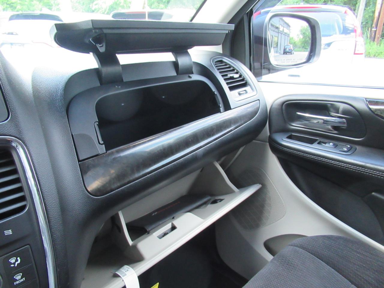Dodge Grand Caravan SE 2013