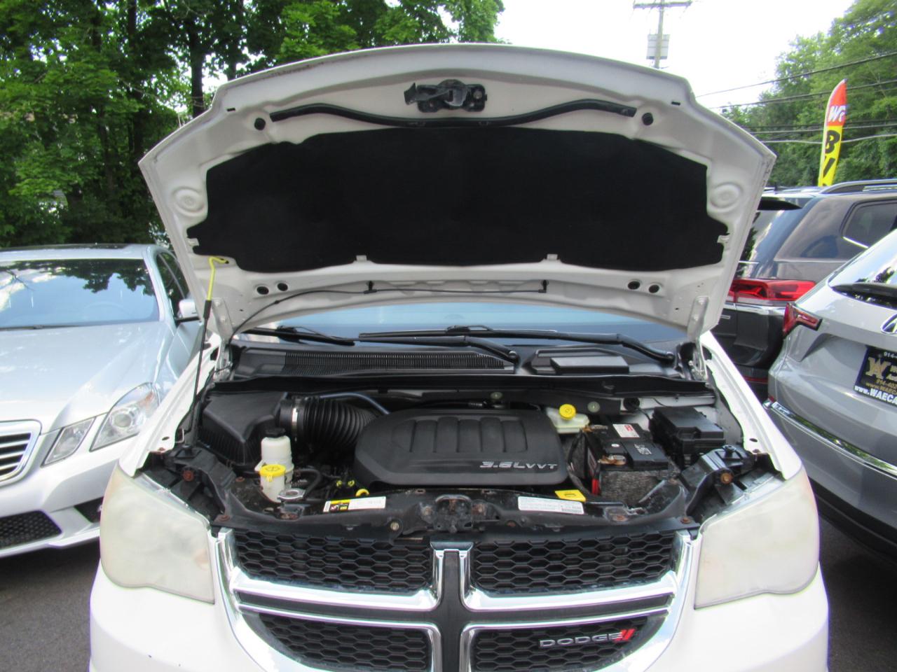 Dodge Grand Caravan SE 2013