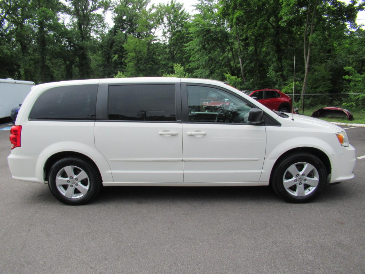 2013 Dodge Grand Caravan SE - Photo 8