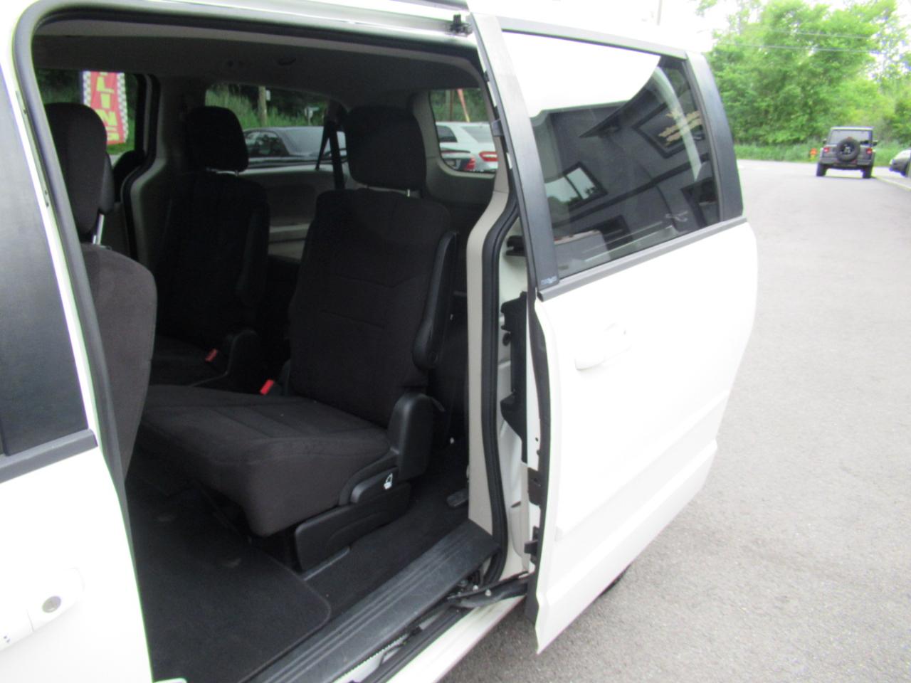 2013 Dodge Grand Caravan SE - Photo 18