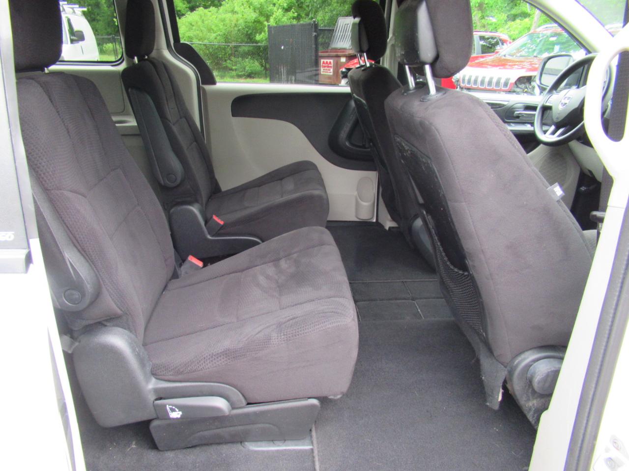 2013 Dodge Grand Caravan SE - Photo 26