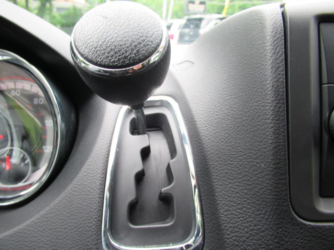 2013 Dodge Grand Caravan SE - Photo 41