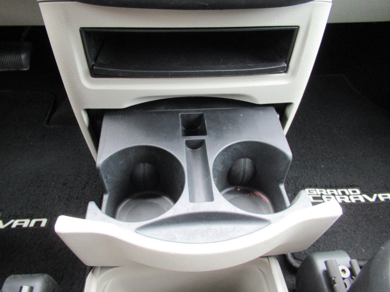 2013 Dodge Grand Caravan SE - Photo 43
