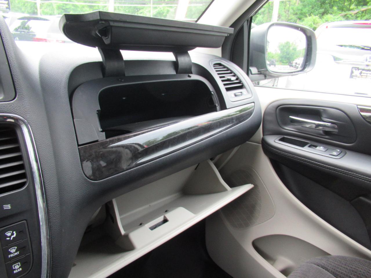 2013 Dodge Grand Caravan SE - Photo 46