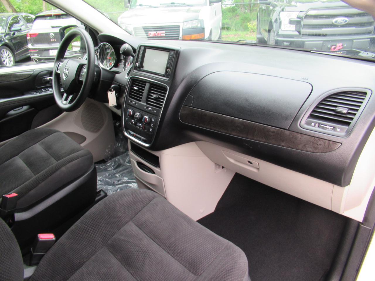 Dodge Grand Caravan SE 2019