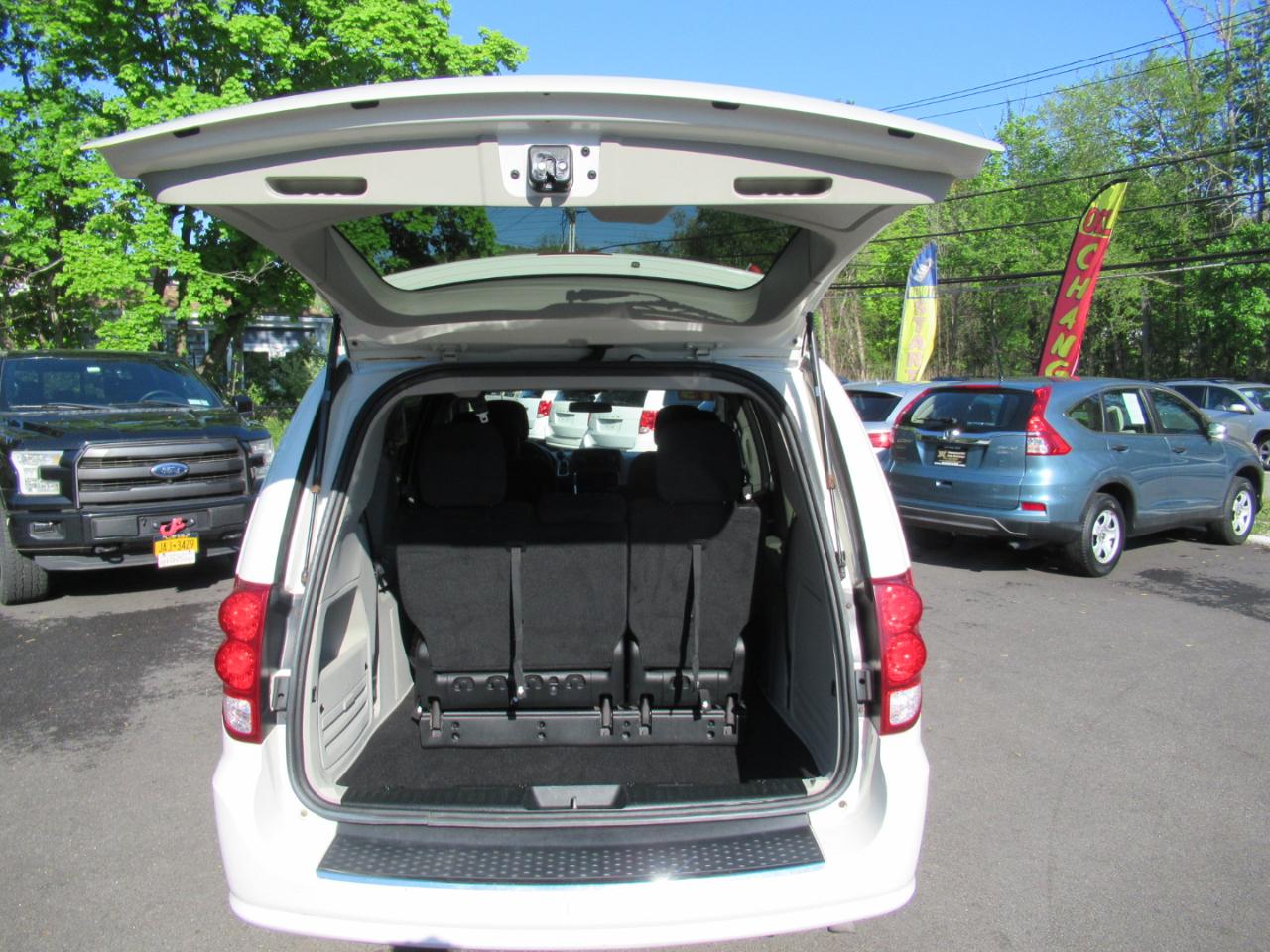 Dodge Grand Caravan SE 2013