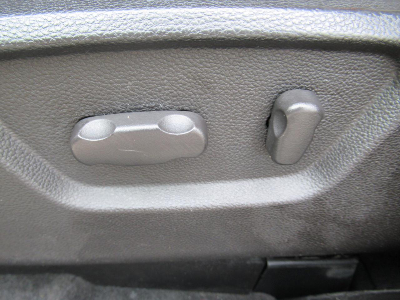 Chevrolet Captiva Sport 1LT FWD 2013