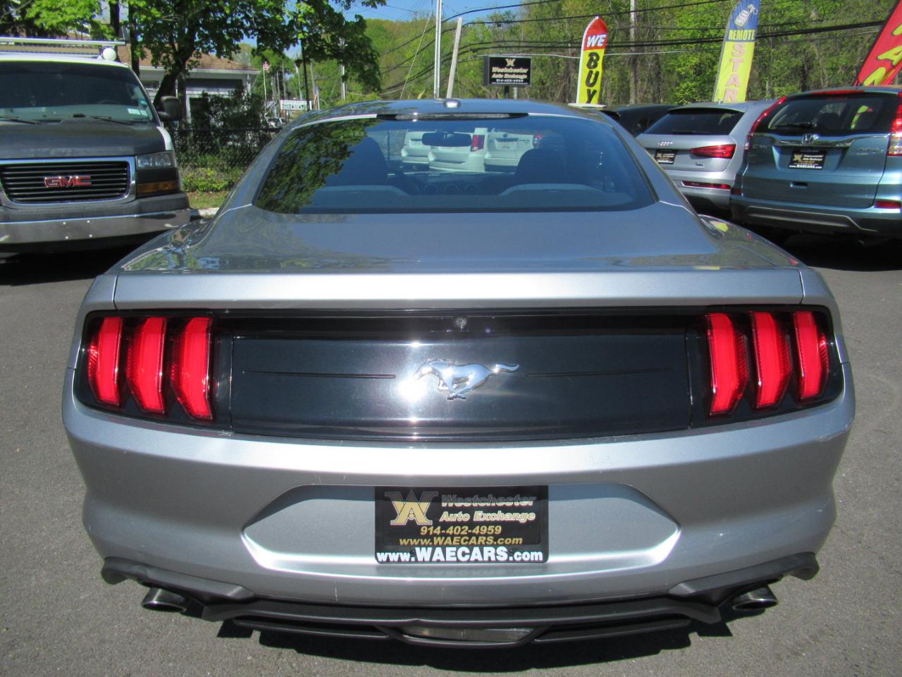 Ford Mustang EcoBoost Coupe 2020