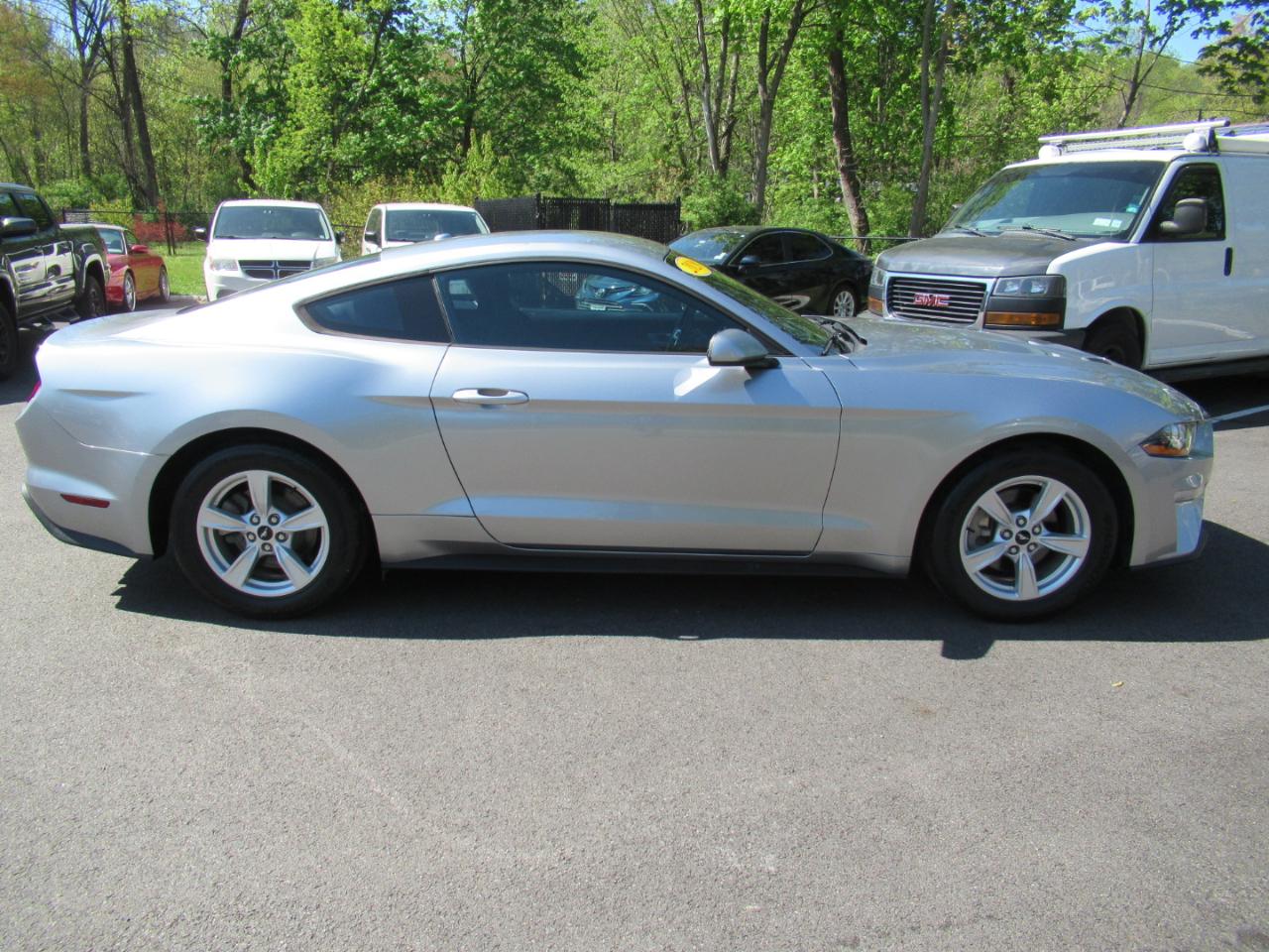 Ford Mustang EcoBoost Coupe 2020
