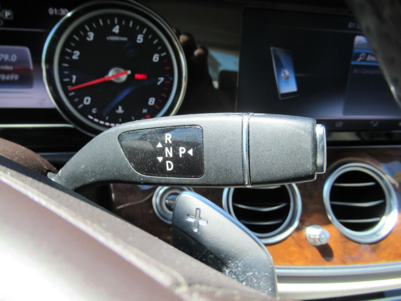 Mercedes-Benz E-Class E300 Luxury 4MATIC Sedan 2017