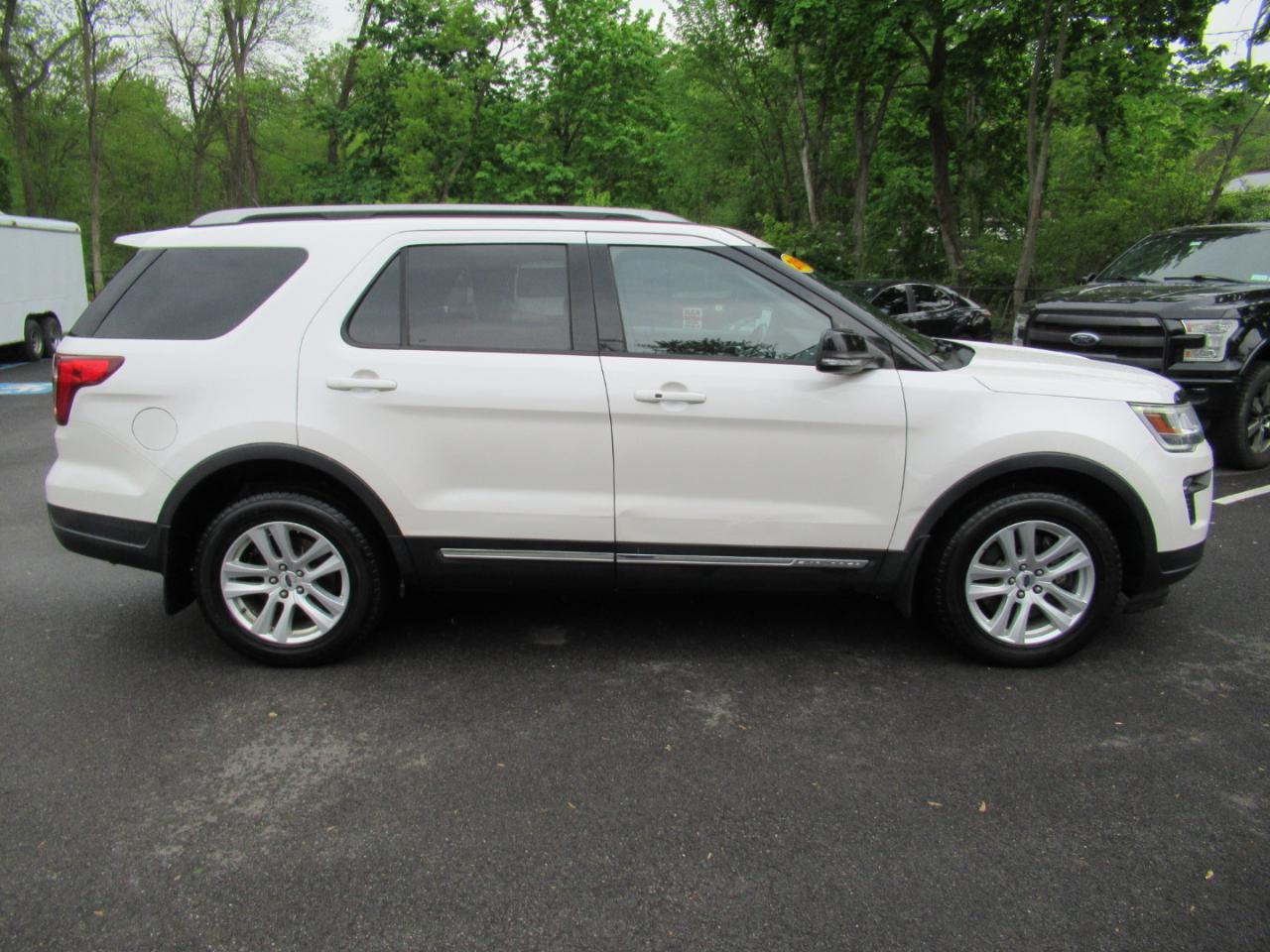 Ford Explorer XLT 4WD 2018
