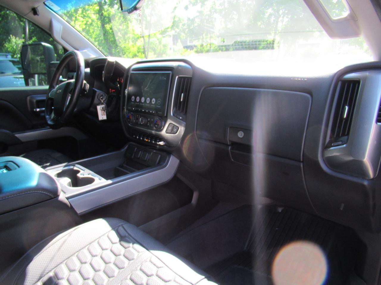 Chevrolet Silverado 2500HD LT Crew Cab Long Box 4WD 2019