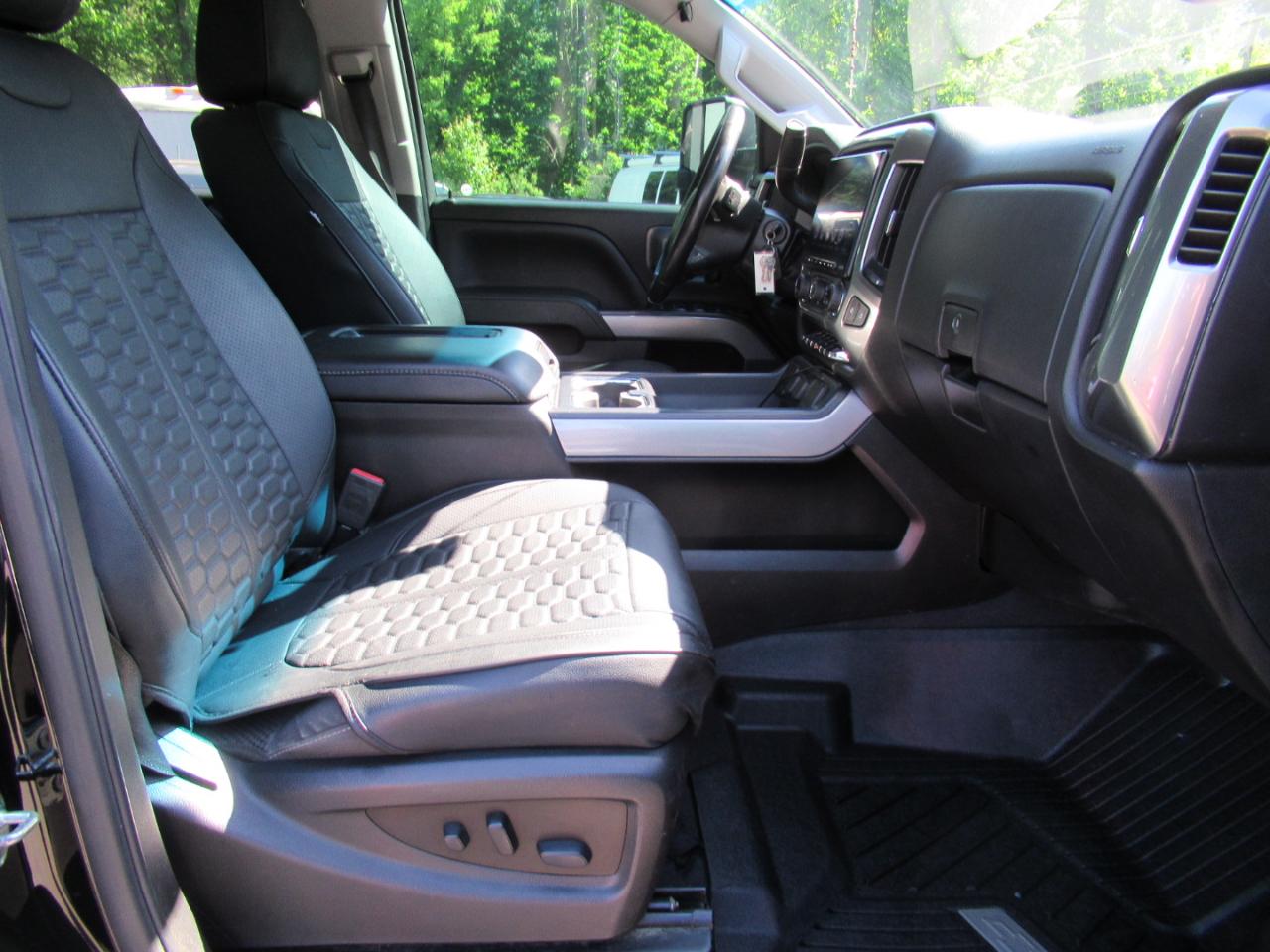 Chevrolet Silverado 2500HD LT Crew Cab Long Box 4WD 2019