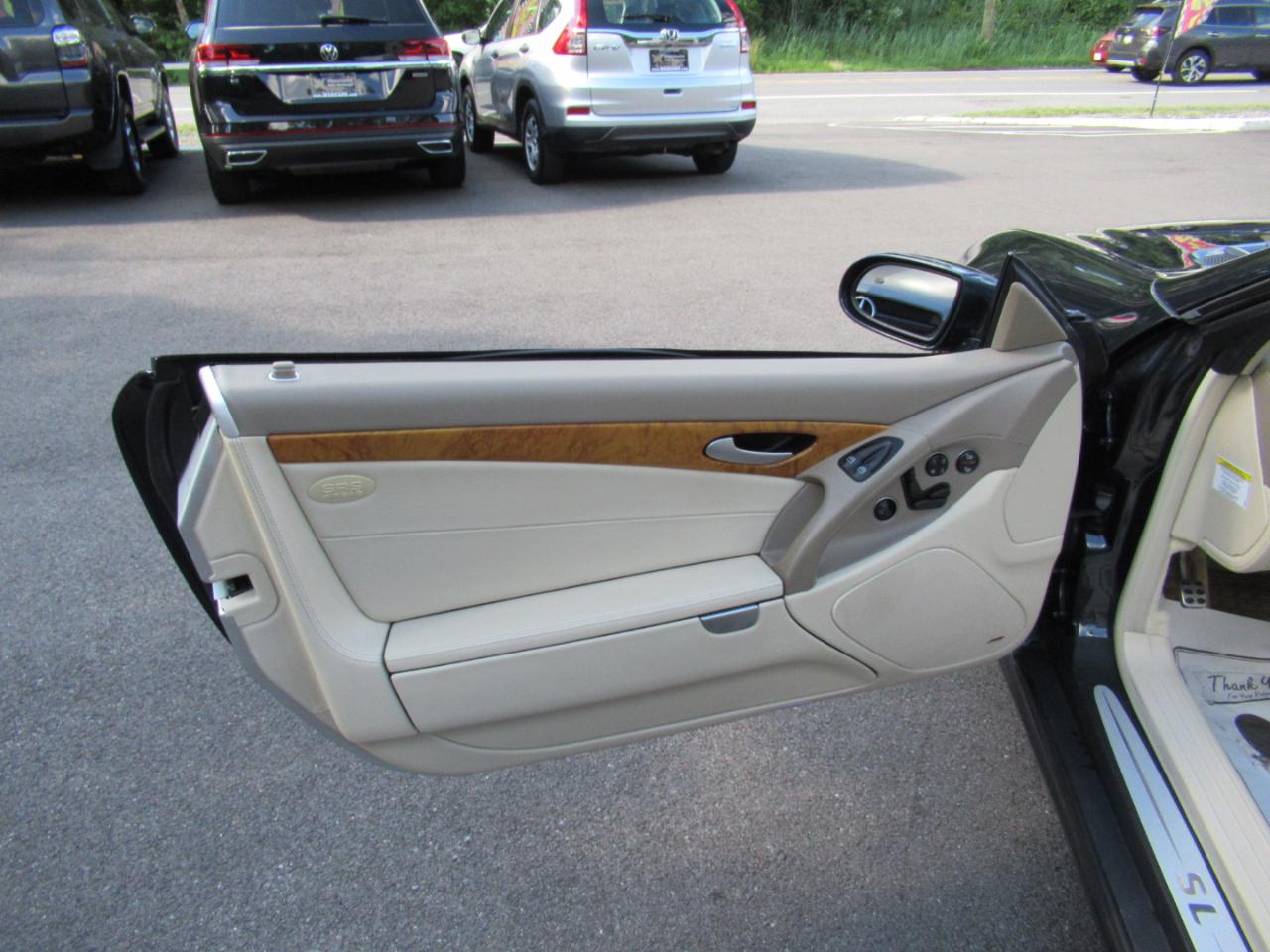 Mercedes-Benz SL-Class SL500 2005