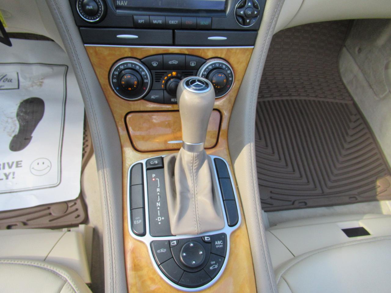 Mercedes-Benz SL-Class SL500 2005