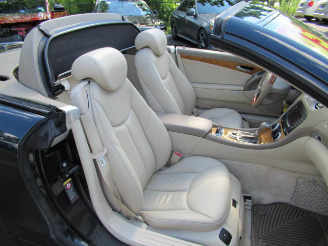 Mercedes-Benz SL-Class SL500 2005