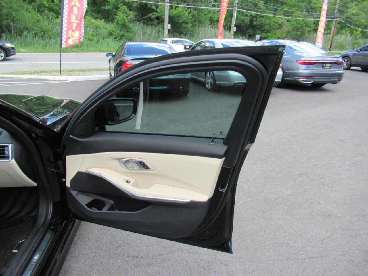BMW 3-Series 330i xDrive 2020