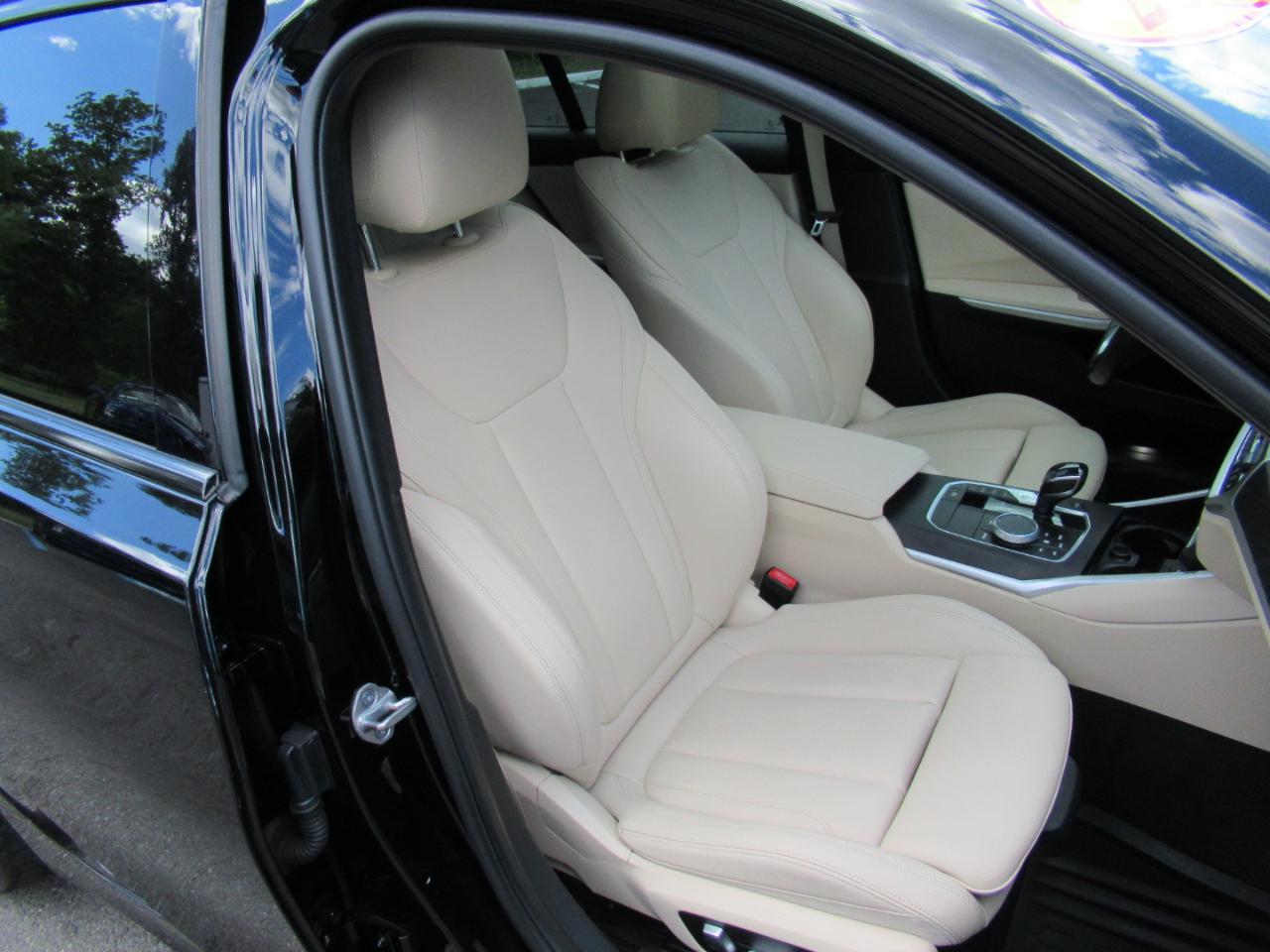 BMW 3-Series 330i xDrive 2020