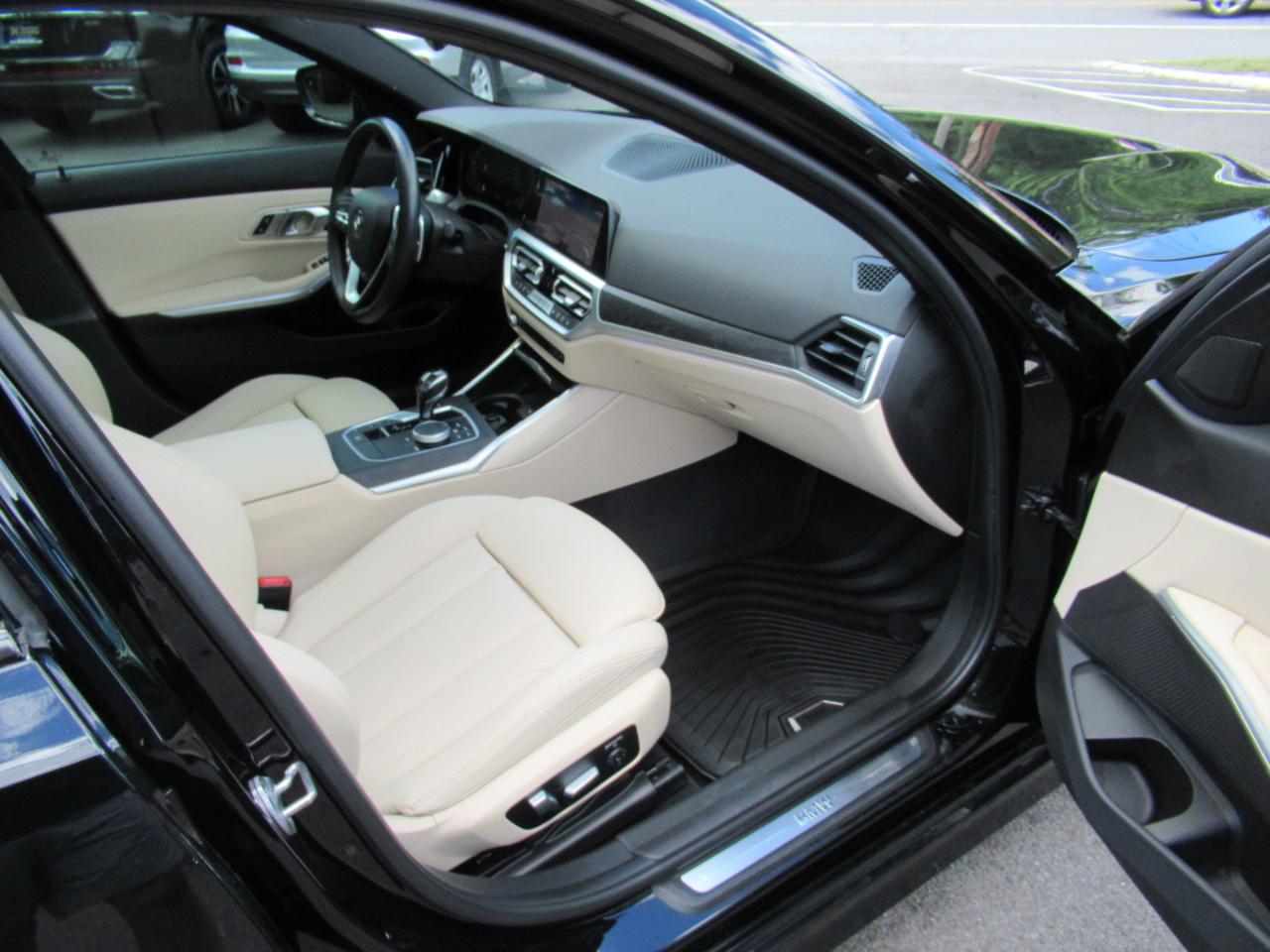 BMW 3-Series 330i xDrive 2020