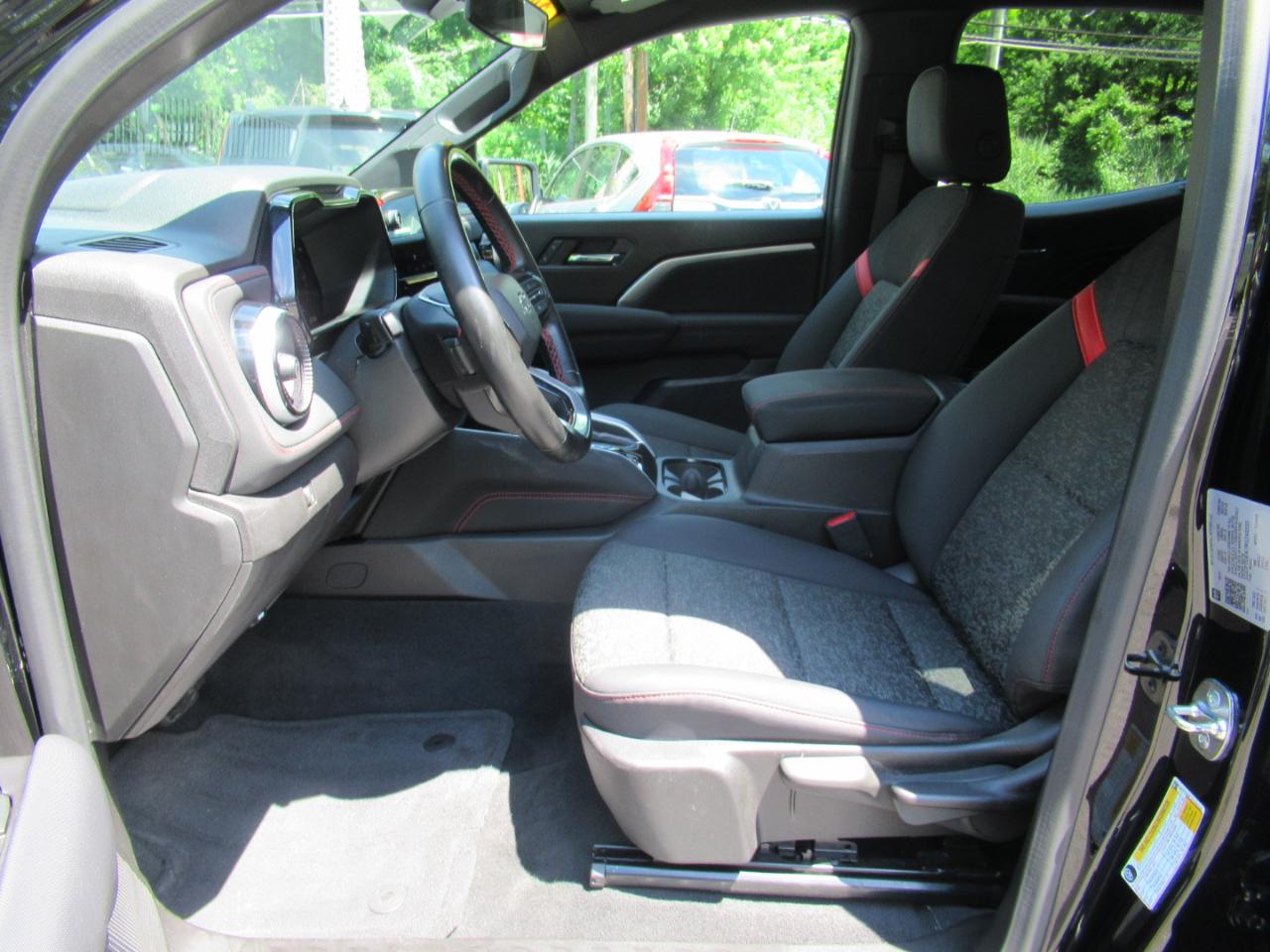 Chevrolet Colorado Z71 Crew Cab 4WD 2024