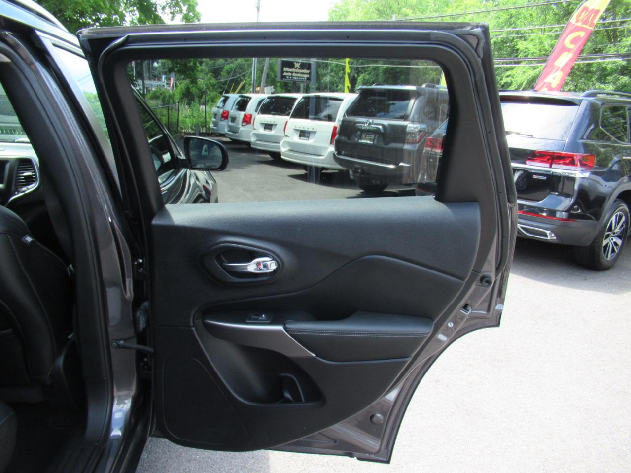 Jeep Cherokee Latitude Lux 4WD 2021