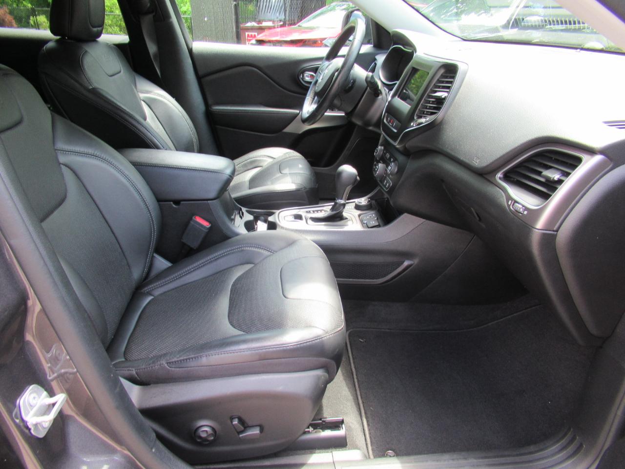 Jeep Cherokee Latitude Lux 4WD 2021