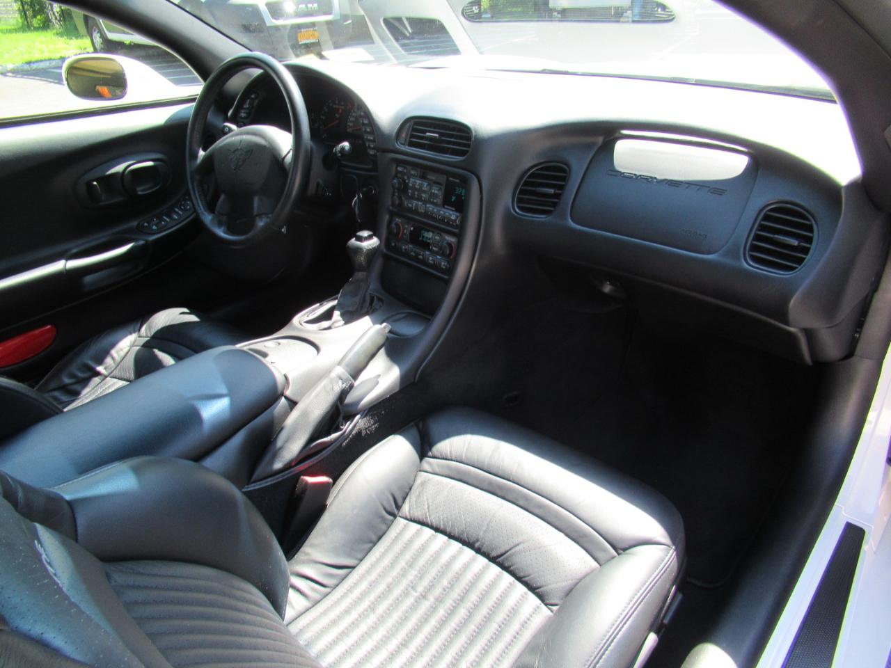Chevrolet Corvette Coupe 2001