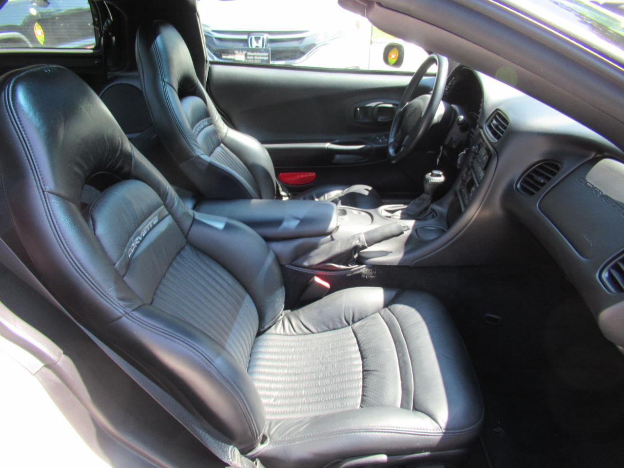 Chevrolet Corvette Coupe 2001