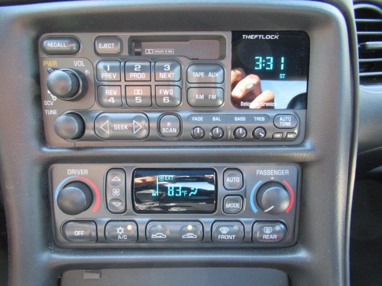 Chevrolet Corvette Coupe 2001