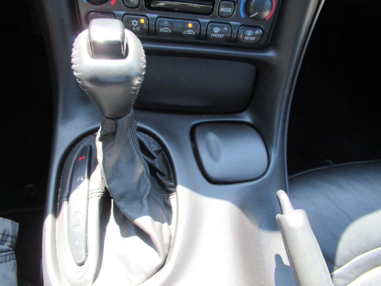 Chevrolet Corvette Coupe 2001