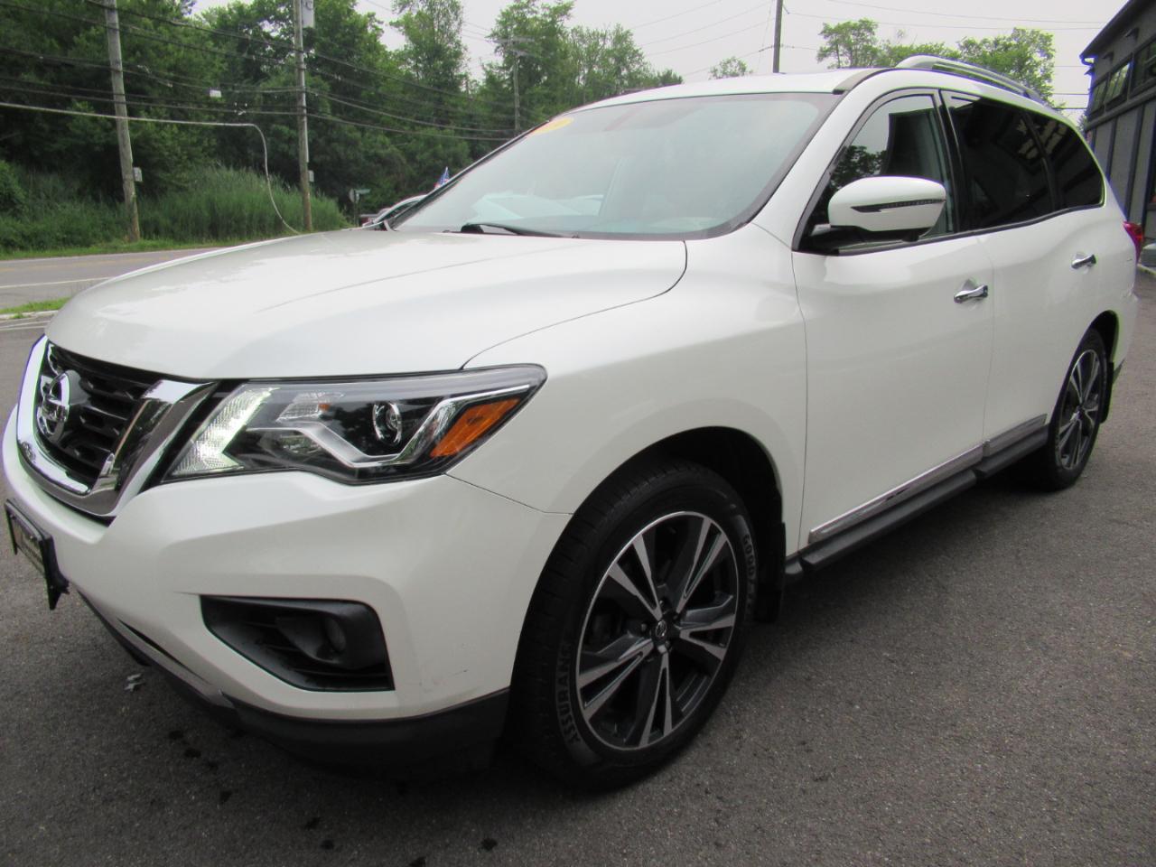 Nissan Pathfinder Platinum 4WD 2019