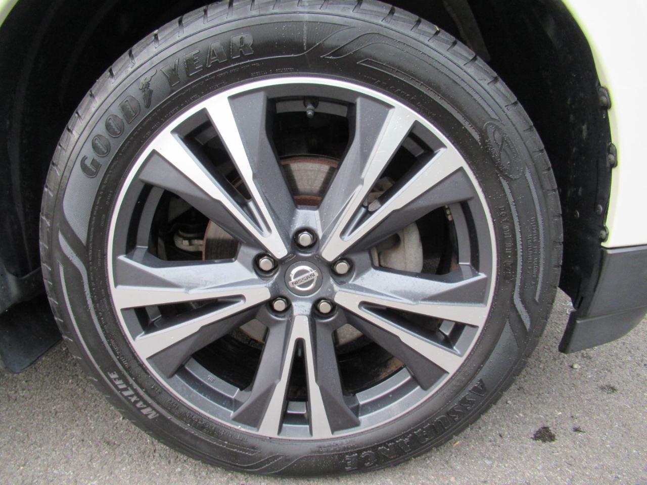 Nissan Pathfinder Platinum 4WD 2019