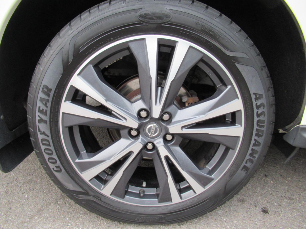 Nissan Pathfinder Platinum 4WD 2019