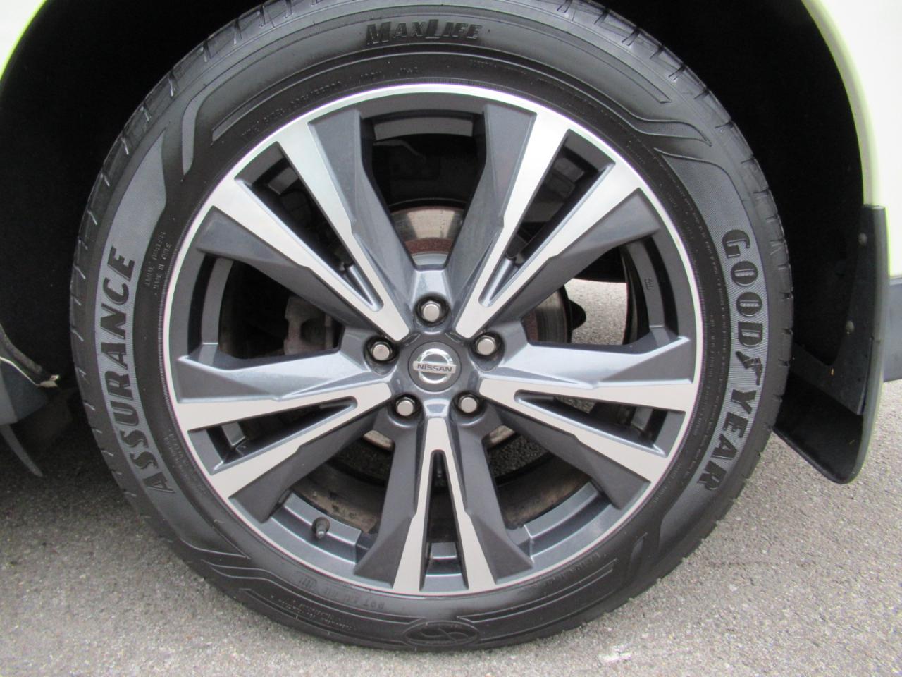 Nissan Pathfinder Platinum 4WD 2019