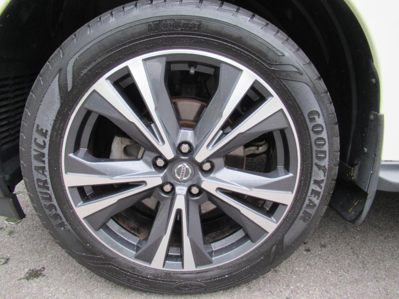 Nissan Pathfinder Platinum 4WD 2019
