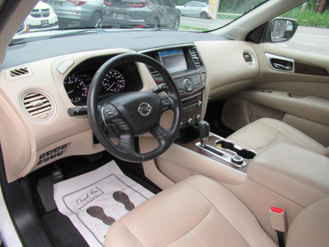 Nissan Pathfinder Platinum 4WD 2019