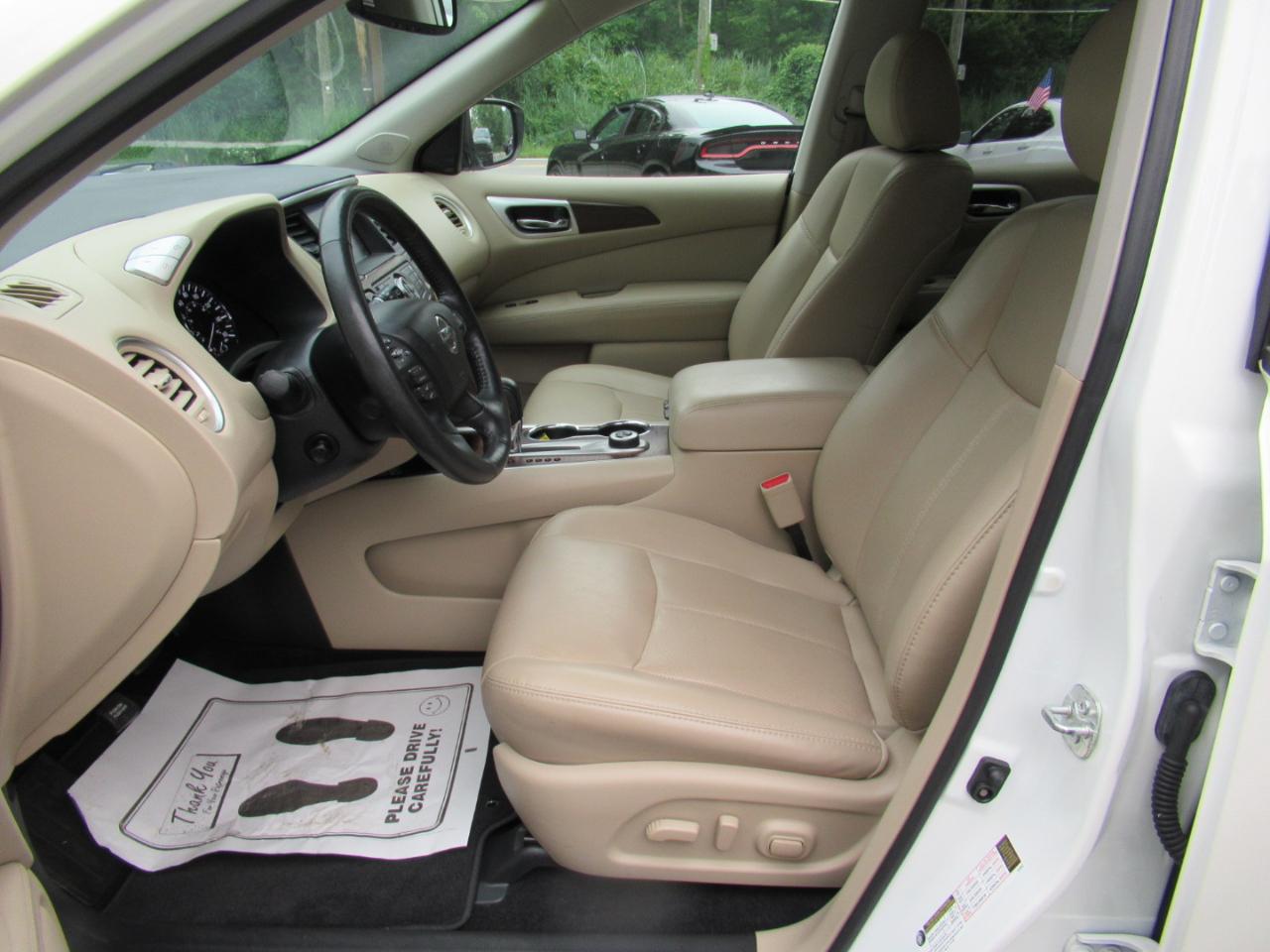 Nissan Pathfinder Platinum 4WD 2019