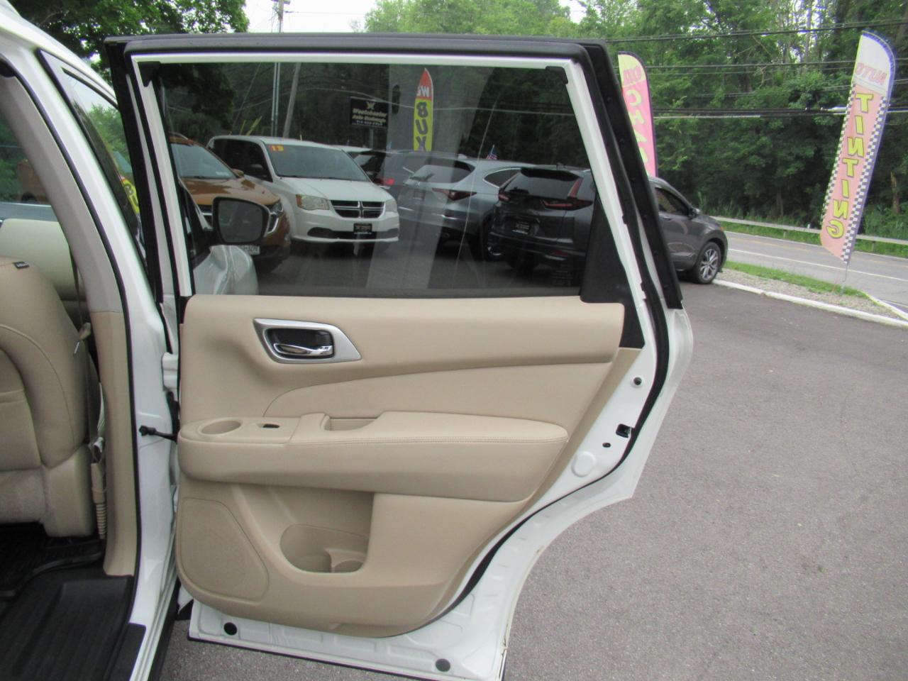Nissan Pathfinder Platinum 4WD 2019
